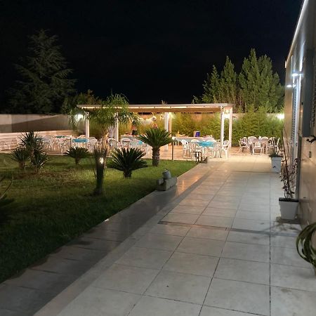 B&B Italia Carmiano  Kültér fotó