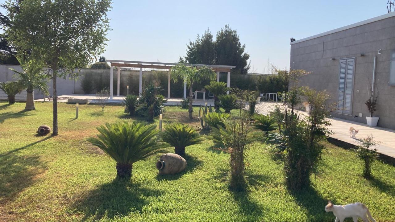 B&B Italia Carmiano  Kültér fotó